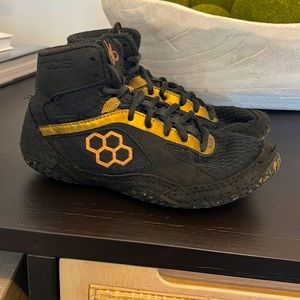 Rudis youth wrestling shoes